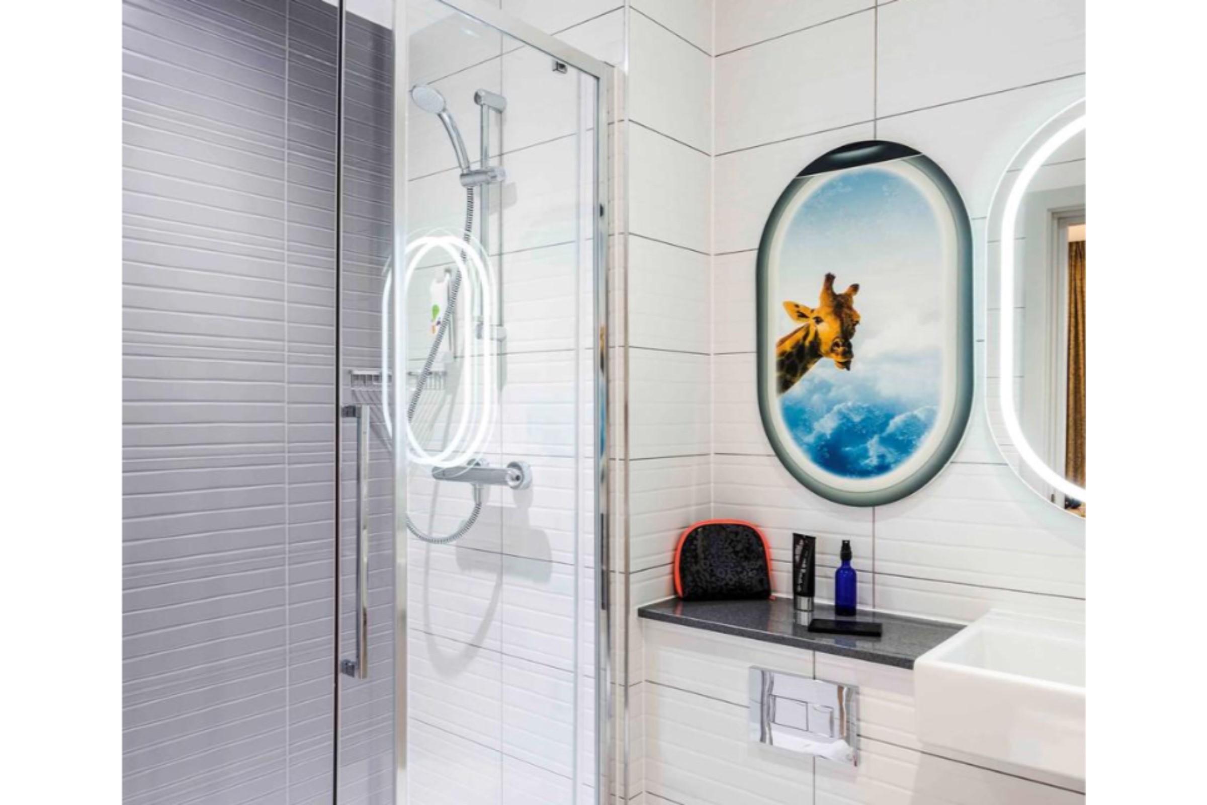 Ibis Styles London Heathrow Airport Hotel Hillingdon Ngoại thất bức ảnh