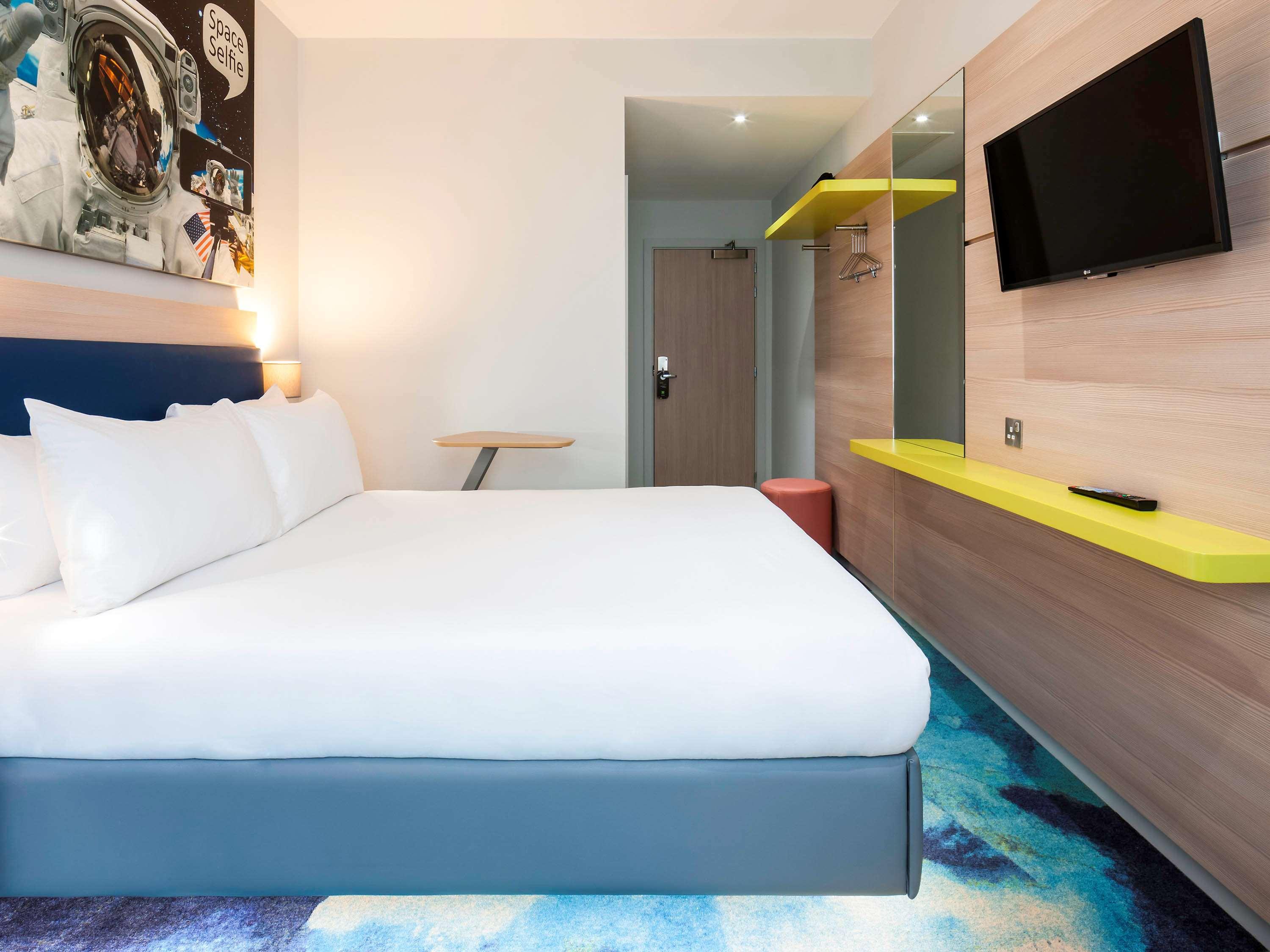 Ibis Styles London Heathrow Airport Hotel Hillingdon Ngoại thất bức ảnh