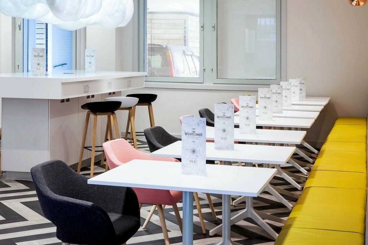 Ibis Styles London Heathrow Airport Hotel Hillingdon Ngoại thất bức ảnh